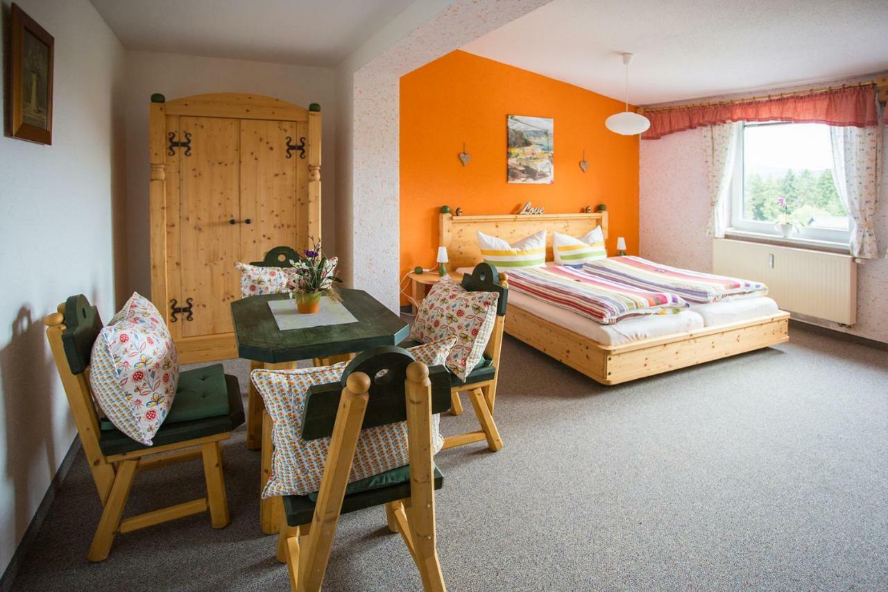 Gaststaette & Pension Waldquell Antonshohe Exterior foto